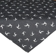 Robuste alpenl&auml;ndische Tischdeckenserie mit SPRUNGHIRSCH-MOTIVEN im Landhausstil