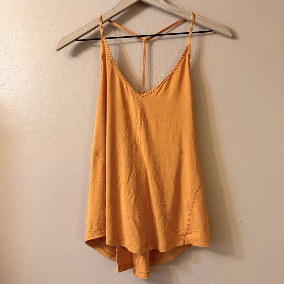 Camiseta sin mangas Lululemon Modal-Silk Yoga 4 XS/S amarilla espalda en T espalda corredera lazo trasero Foto 2 de 4