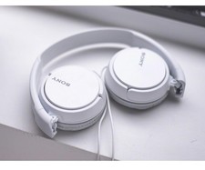 Sony MDR-ZX110 Ear-Pad On the Ear Headband Headphones - White