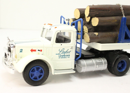 Corgi Heavy Haulers Mack LJ Logger Litefoot Logging Of Republic WA 1:50 Scale - Picture 4 of 10