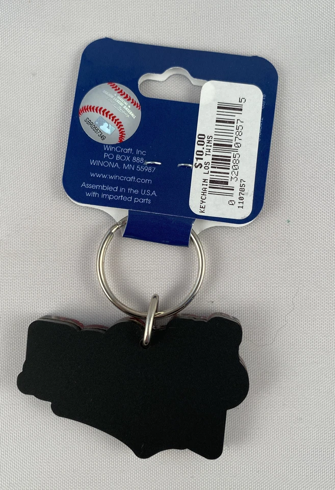 MINNESOTA TWINS "Los Twins" Key Ring NEW - Image 3 of 3
