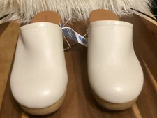 Universal Thread Women’s Cream Magnolia Heels Wedges Mules Memory Foam size 7.5