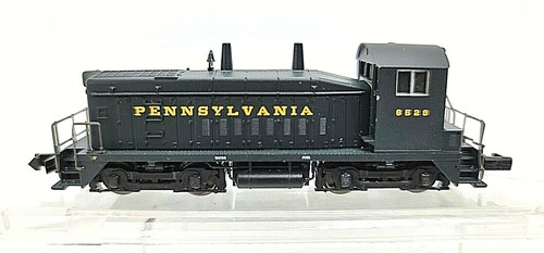 N Life-Like 7868 Pennsylvania RR SW9/1200 Diesel Switcher #8529 (Tested) - Picture 2 of 11