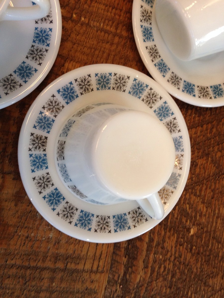 JaJ Vinatge Pyrex Chelsea Cup And Saucers (4) HRF | eBay JaJ Vinatge Pyrex Chelsea Cup And Saucers (4) HRF | eBay