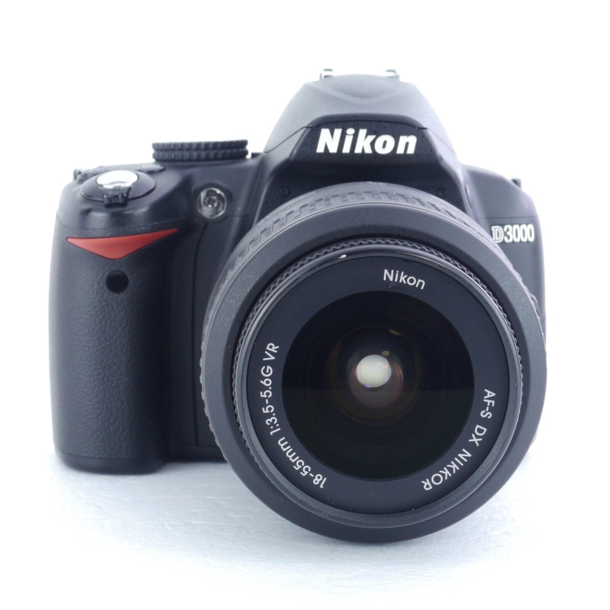 Nikon D3000 デジタル一眼レフ + 18-55mmレンズ N. Mint] Nikon D3000 10.2MP DSLR Camera w/18-55mm Zoom Lens S