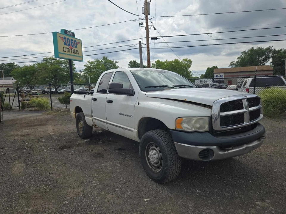 Conjunto de lanterna traseira esquerda usado serve: 2003 Dodge 2500 PICKUP esquerda grau A - Imagem 3 de 4