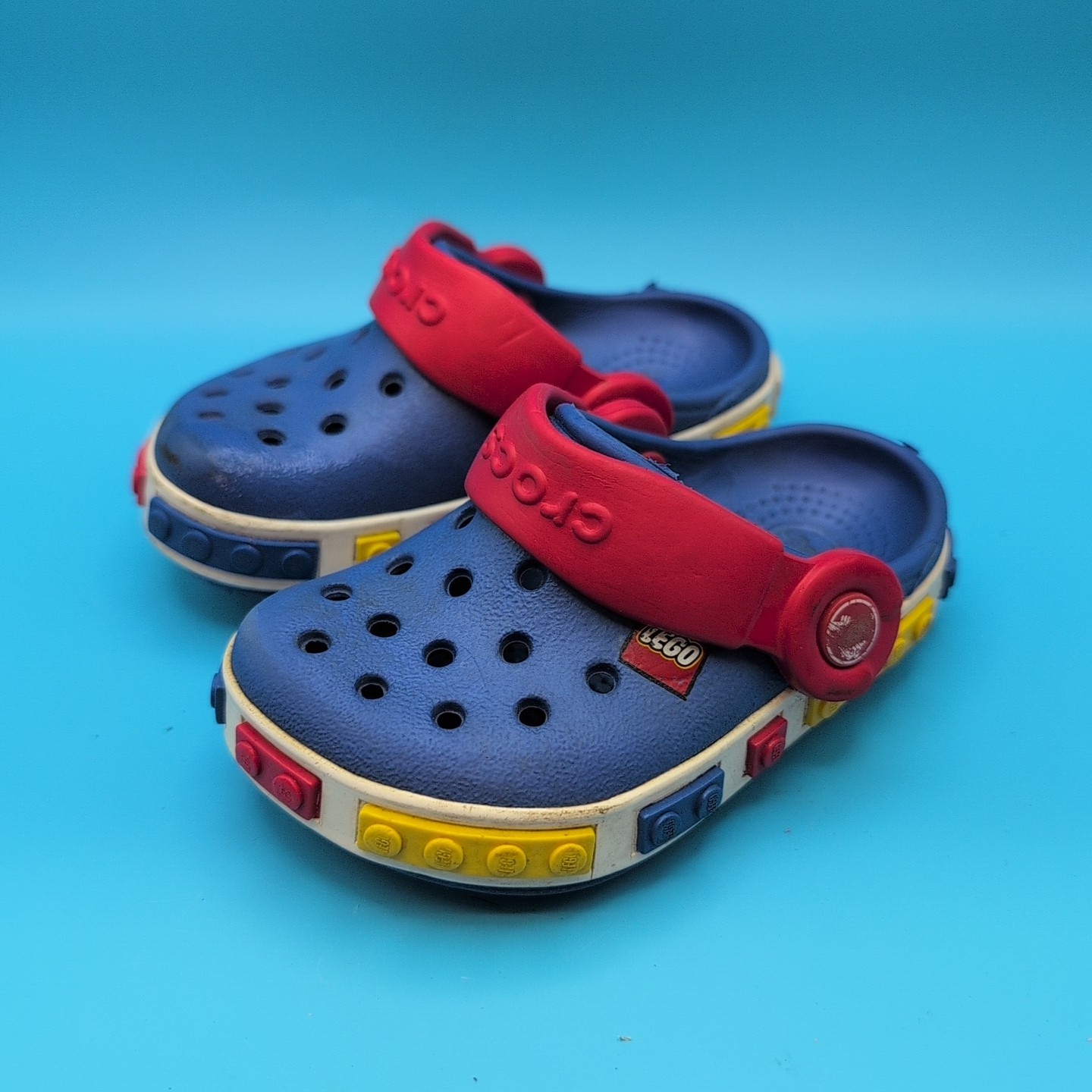 Crocs-Lego Unisex Kid's Toddler Clogs Blue With Red Strap Size 4-5 C image 3