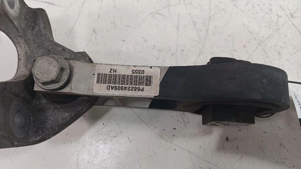 Parte trasera de montaje del motor Chrysler 200 2015 2016 2017 Foto 2 de 3