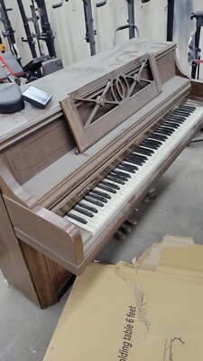 Vintage Used Wurlitzer Hexagonal Soundboard Piano model 2725 | eBay Vintage Used Wurlitzer Hexagonal Soundboard Piano model 2725 | eBay