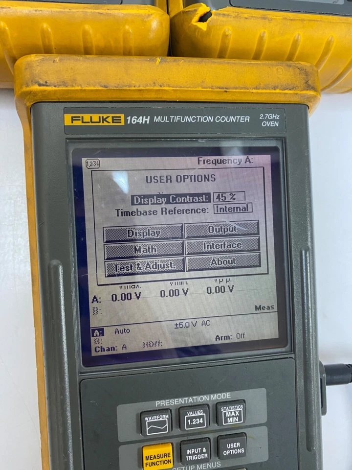 Fluke 164H MULTIFUNCTION COUNTER 2.7 GHZ Oven - Image 4 of 4