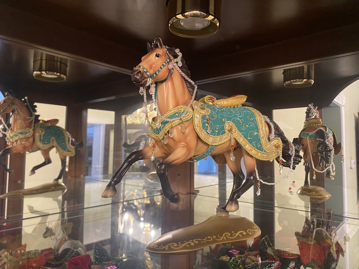 Breyer Jewel Holiday Holiday Horse 2010 | eBay