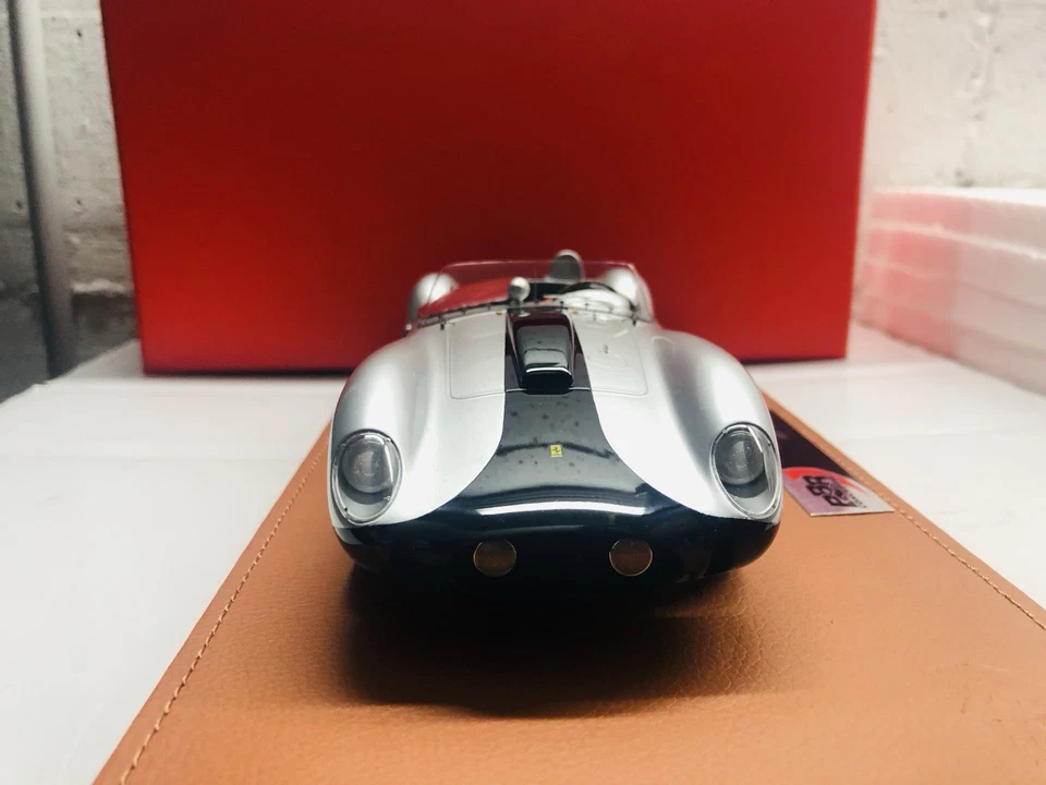 Ferrari 250 TR58 Street Version Silver BBR 1/18 - Immagine 4 di 4