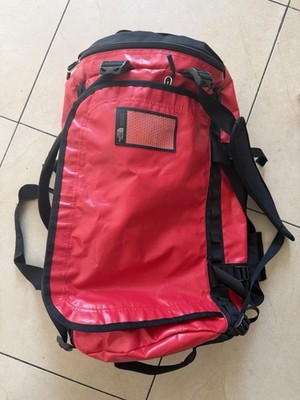The North Face Base Camp Duffel 71L Medium Waterproof red Gear Bag Backpack
