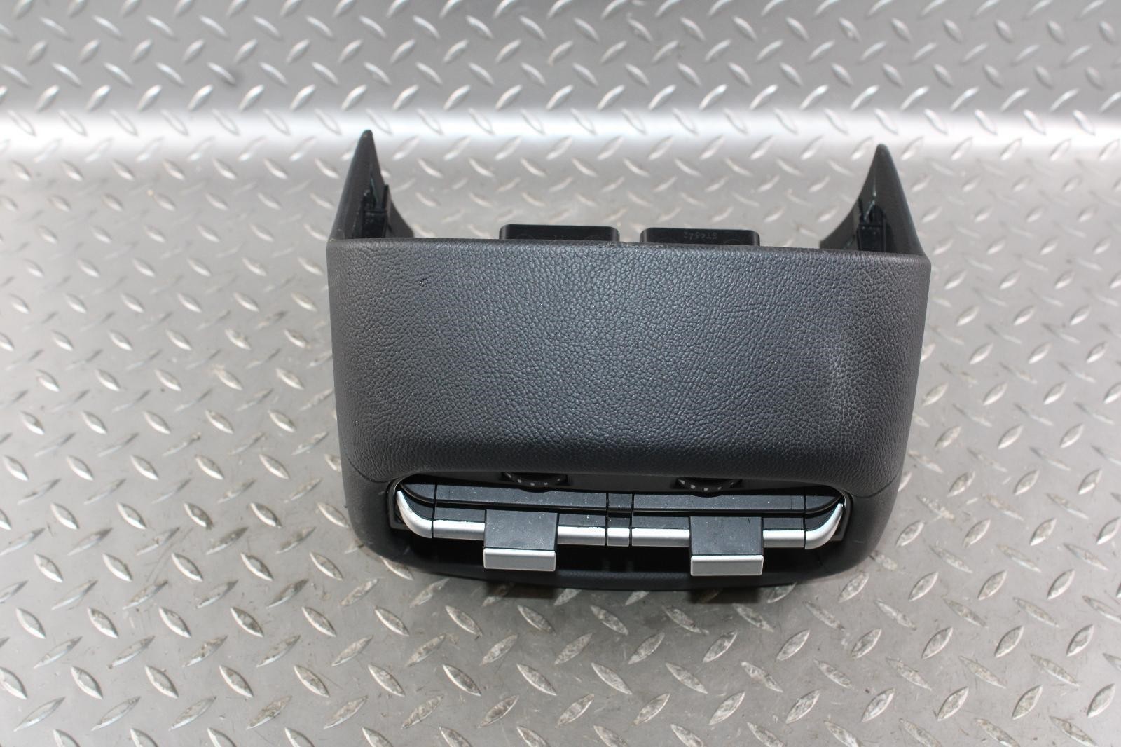 ⚠️NOTE⚠️ 14-17 Ghibli Black Nero Leather Console Rear Vent Trim Panel Factory OE