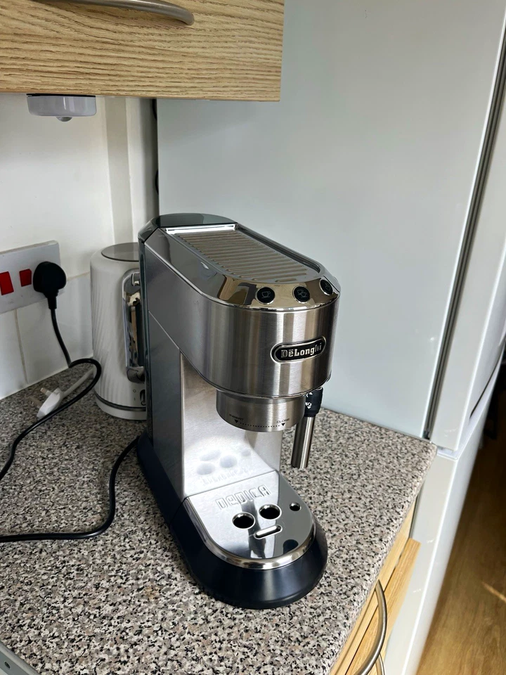 DeLonghi Dedica Style EC685, photo 1 of 5
