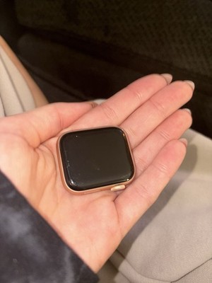 Apple Watch Series 5 Aluminum Rose Gold 40mm (Cellular + GPS) Unlocked A2094