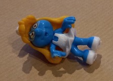 KINDER MONTABLE  1990   *SCHTROUMPFETTE*