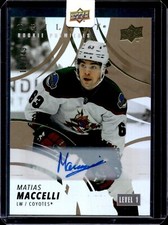 2022-23 Trilogy Hockey Matias Maccelli COYOTES #162 Gold Auto /149
