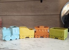 Vintage Shawnee Pottery S.R.R. Train Engine  Train Car Planters 4pc Set 552