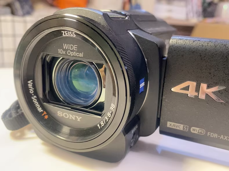 SONY FDR-AX30 4K Video Camera Handycam Black Optical 10x FDR-AX30