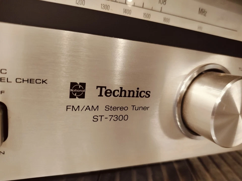 TECHNICS ST-7300 TUNER RADIO AUDIO ALTA FEDELTA stereo hi fi Vintage HI-FI - Immagine 2 di 4