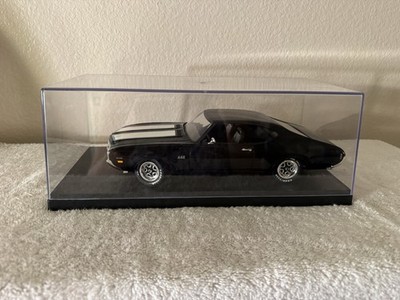 ERTL American Muscle 1:18 1969 Oldsmobile 442 W-30 Black Diecast w/ Case