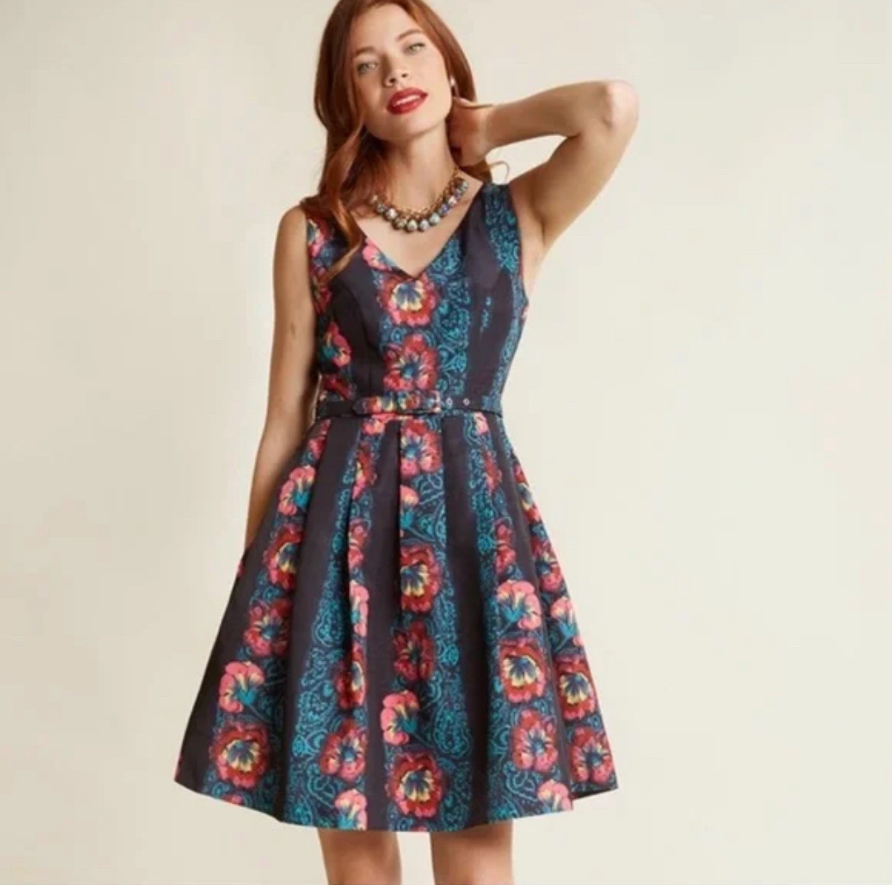 ModCloth Floral Dress Women’s Medium | Belted Fit & Flare Sleeveless Dress
