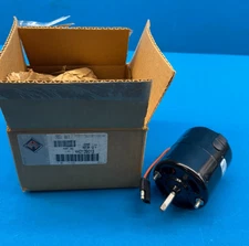 International 442129013 Navistar 12V Rear Center-Clockwise Blower Motor
