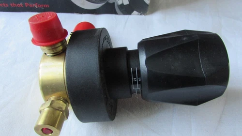 Gas arc single stage acetylene 25 bar service welding regulator