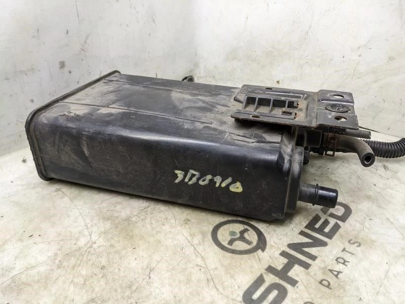 Lexus RX350 2011-2015 3,5 L bote de emisiones de vapor de combustible 777740-0E030 Foto 4 de 4