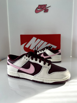 NIKE DUNK LOW RETRO VALENTINE'S DAY (SIZE 9) (DR9705-100) PRM NIKE SB DUNK LOW