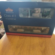 Bachmann 31-426A OO Gauge Class 411 4 Car 7162  Emu Set BR Green Livery