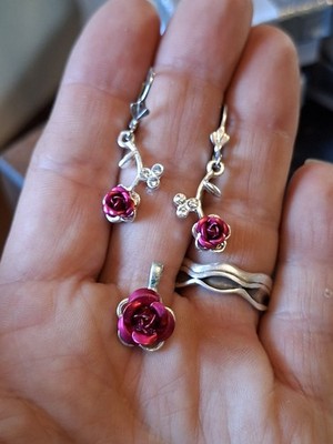 Ohrringe deit mit passendem Kettenanhänger Halskette Modeschmuck