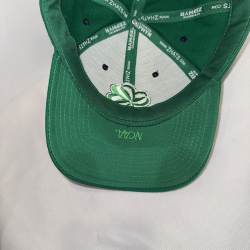 Zephyr Notre Dame Fighting Irish 100 % Wolle eng anliegende Mütze Größe 7 1/2 grün Kleeblatt 🍀 - Bild 15 von 15
