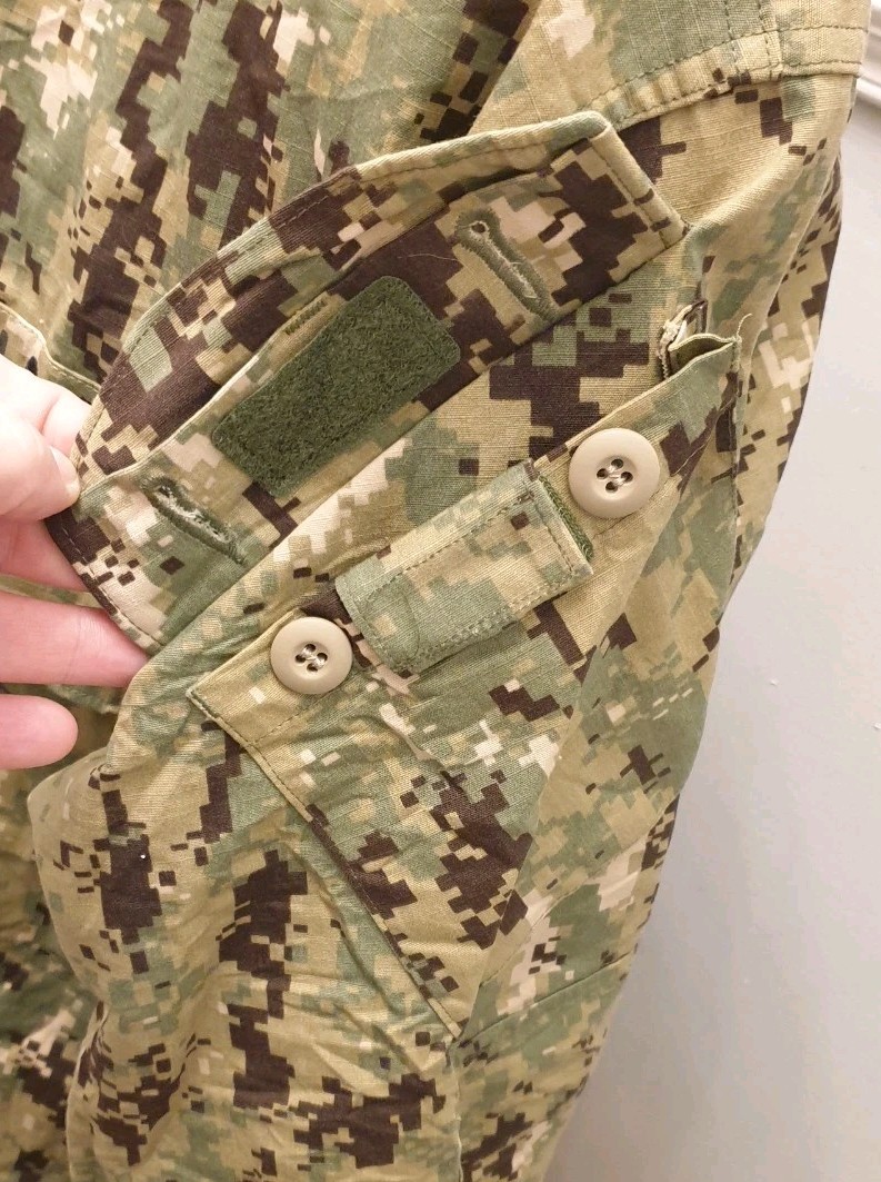 U.S. Navy SEABEES Camo Shirt Large UK Military Tactical Uniform