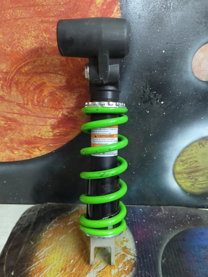 Amortiguador trasero Kawasaki Ninja ZX6R ZX636 636 2019-2024 OEM ZX 6R Foto 3 de 4