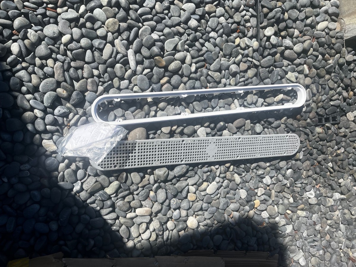 パンデイロ コンテンポラネア CONTEMPORÁNEA PDMM095LCT CMP Pool Main Channel Drain Cover and Frame- Grey with Hardware | eBay