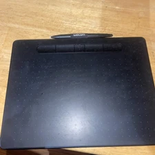 Wacom Intuos CTL-6100 Small Drawing Tablet - Black