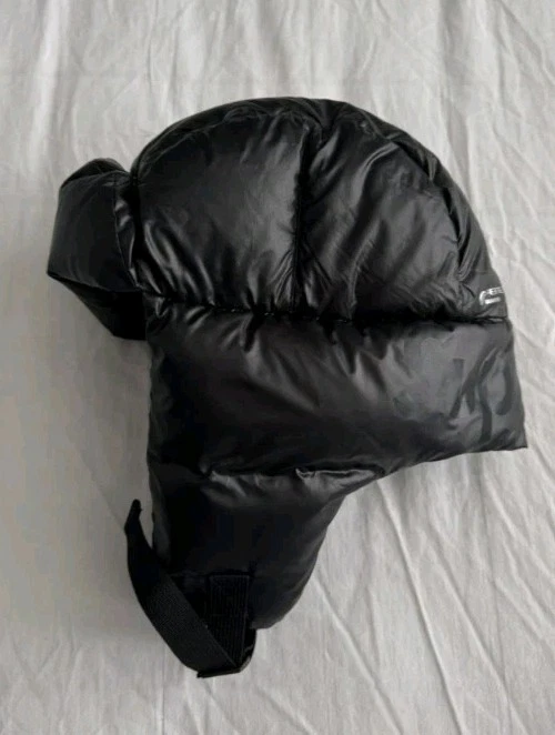 Chapeau d'hiver noir FW23 Supreme Featherweight Trooper M/L résistant à l'eau Pertex