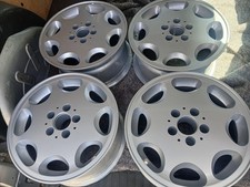 Mercedes Benz W201 / W124 / W129 Zubehörfegen 8J x 16H2 ET27, generalüberholt !! Mercedes Benz W201 / W124 / W129 Zubehörfegen 8J x 16H2 ET27, generalüberholt !!