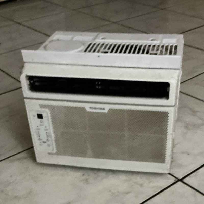 Kenmore 5000 BTU 115V White Window Air Conditioner w/ Washable Filter