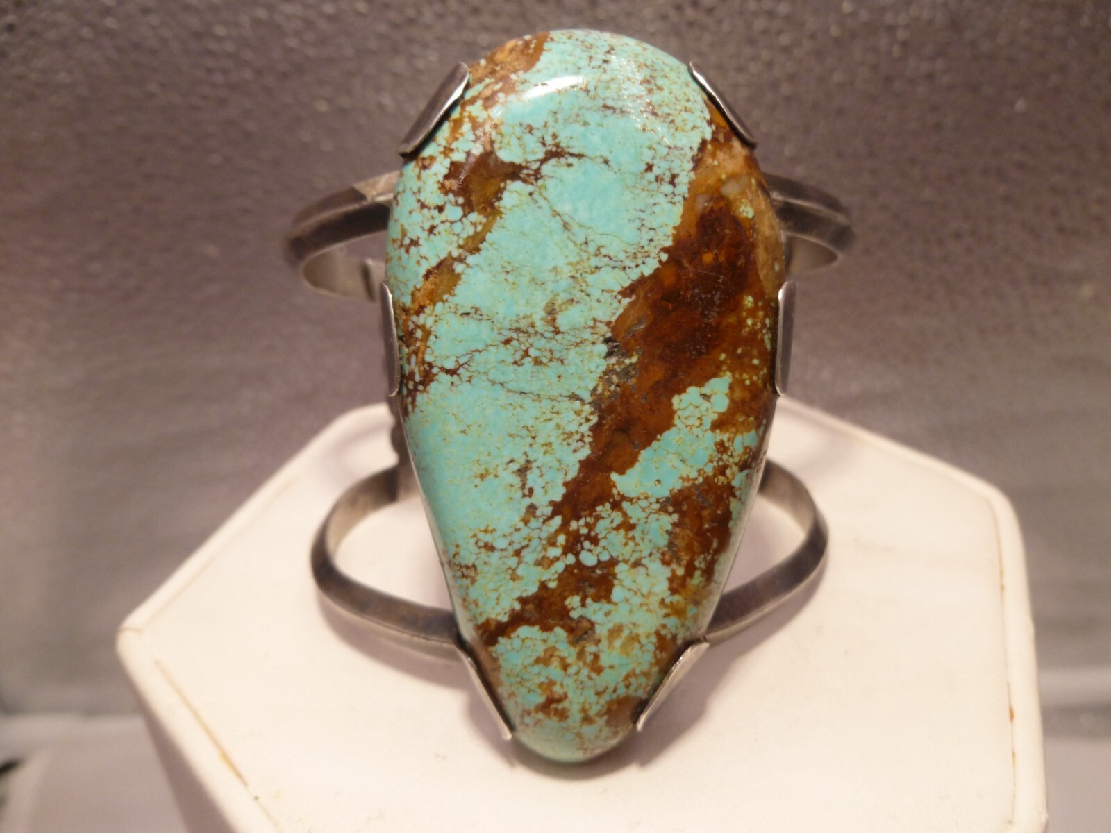 Extra Large Unsigned Navajo Royston Turquoise Cuf… - image 6