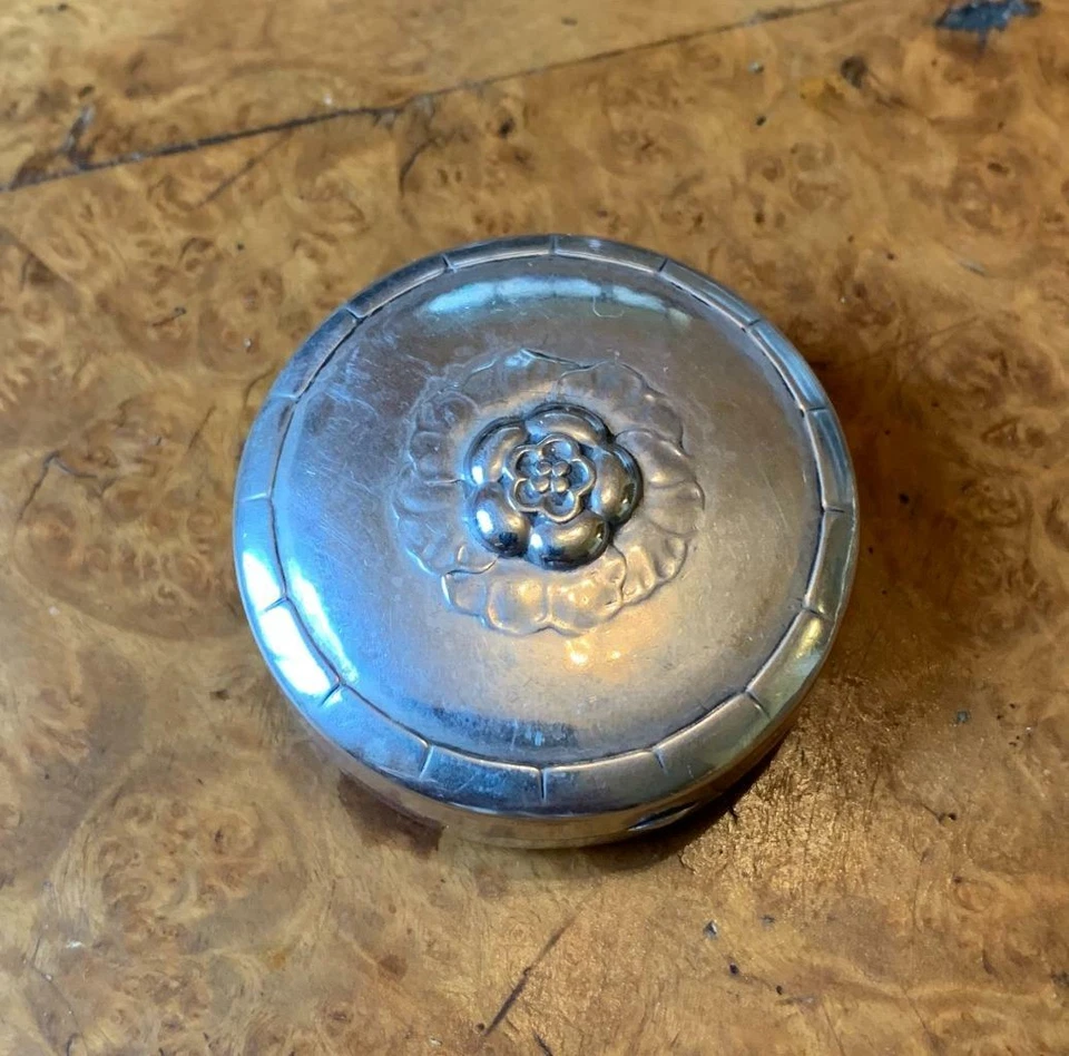 Georg Jensen Art Nouveau Plata Cómoda 79 Píldoras Joyería Anillo Caja 1915-1932 Foto 2 de 4