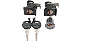 Verrou De Direction Avec 2 Clés Pour Vespa / Bajaj Super Chetak Scooter - Neuf - Aespares
