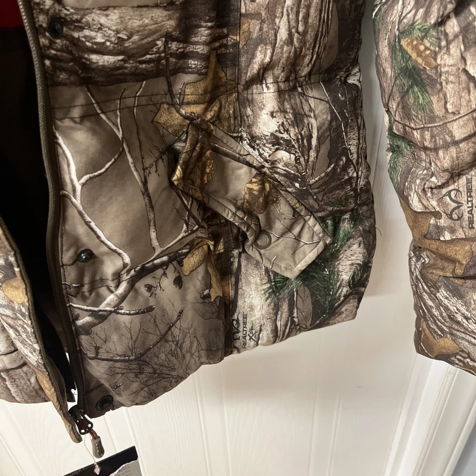 REAL TREE XTRA Women’s Camo Puffer Jacket XL Zip Hood - Fur Trim Removable - Image 4 of 4