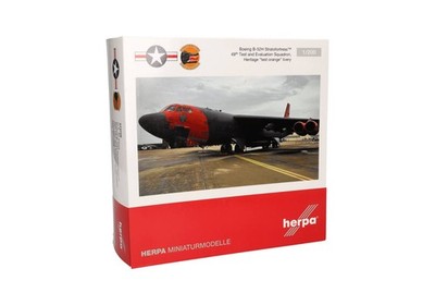 New! Herpa 573726 USAF Boeing B-52H Stratofortress, 49th Test Sqn