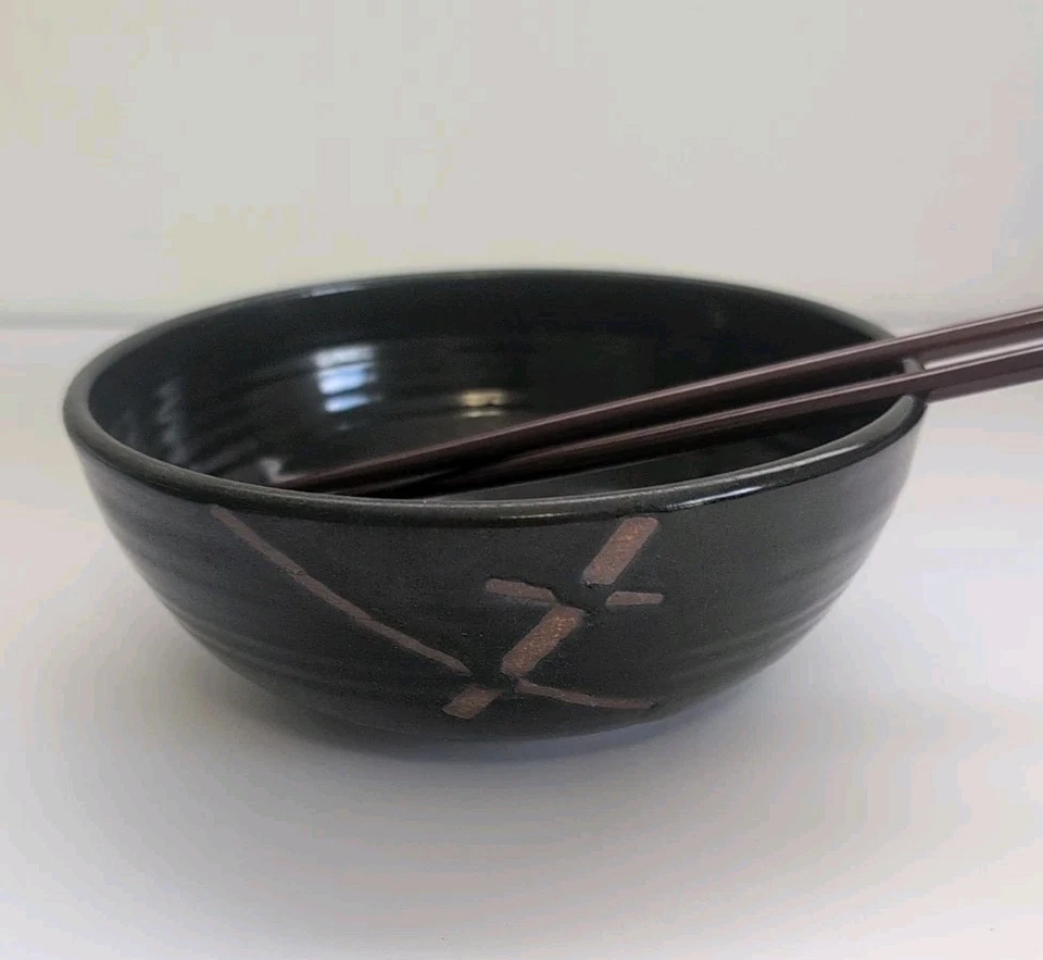 Juego de 2 Arroceros Ramen 6" Negro Marrón Patrón Artista Firmado con Palillos  Foto 2 de 4