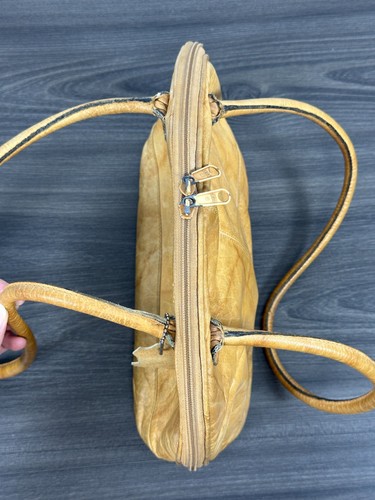 Vtg Tan Genuine Leather Purse / Cow Hide Purse with Phone Case, Shoulder Bag - Picture 22 of 22