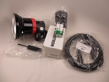  NEW Speedotron 202 VF Flash w/7" reflector and 20" cable