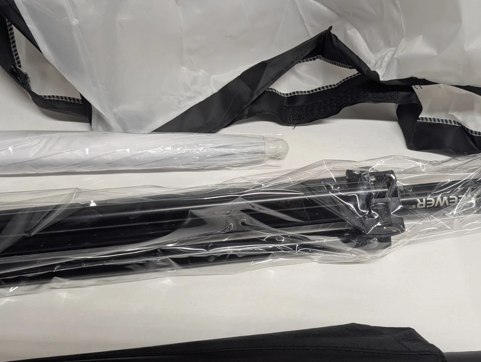 Neewer 350W Estudio de Fotografía Profesional 24x24 pulgadas Softbox y Soporte SIN BOMBILLA Foto 3 de 4